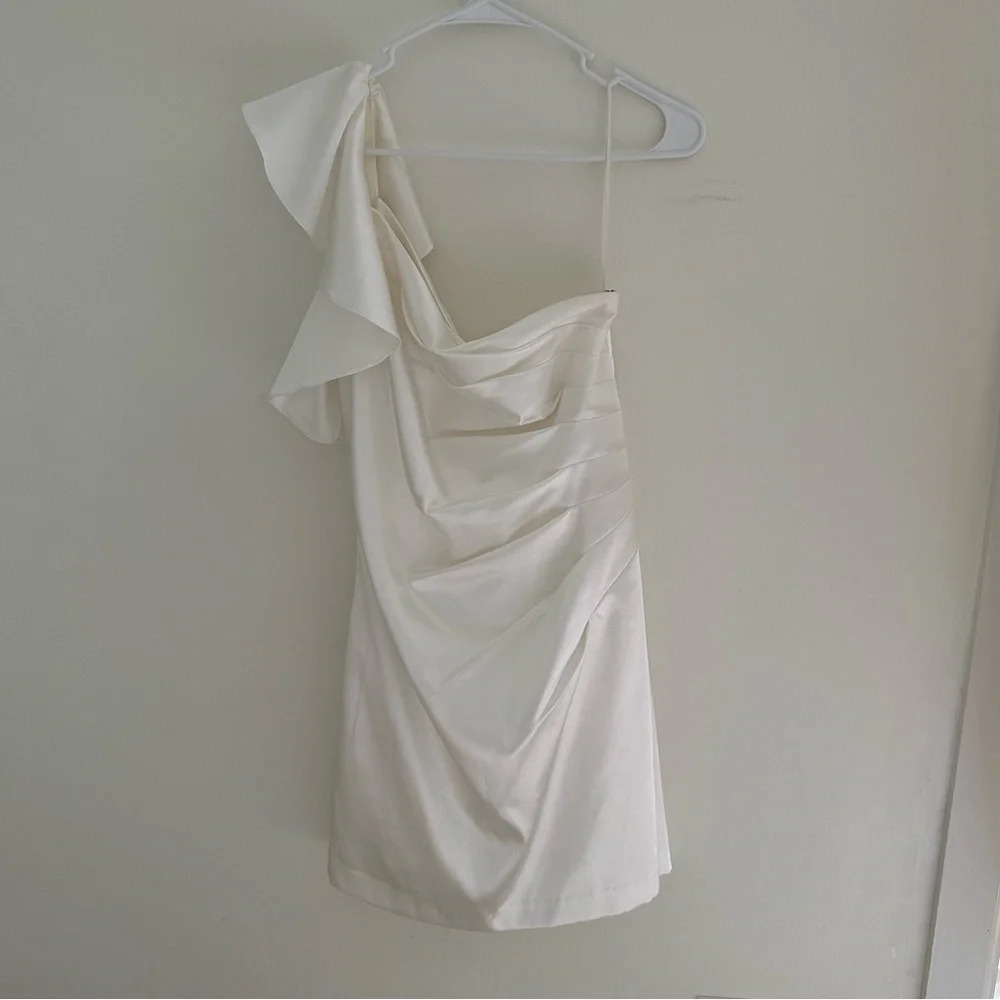 Adrianna Papell white one shoulder dress